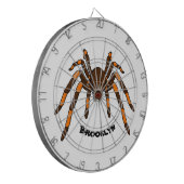 Cartoon der graubraunen und orangen Spinne Dartscheibe (Vorderseite Links)