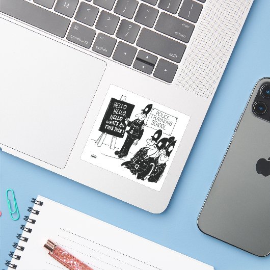 Cartoon der Polizeischule. Aufkleber (Laptop mit iPhone)