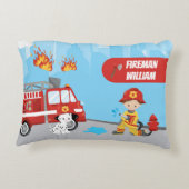 Cartoon des Kleinen Jungen Feuerwehrmann mit Vorna Dekokissen (Rückseite)