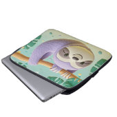 Cartoon-Faultier am Baumzweig Laptopschutzhülle (Vorne Knopf)