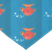 Cartoon Fish Tischdecke (Schrägansicht)