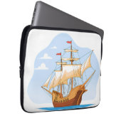 Cartoon Galleon Sailing on Blue Water Laptopschutzhülle (Vorne Rechts)
