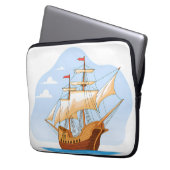 Cartoon Galleon Sailing on Blue Water Laptopschutzhülle (Vorderseite Links)