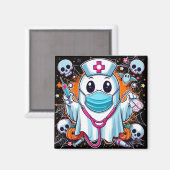 Cartoon Ghost Nurse mit Syringes: Vibrant Hallowe Magnet (Vorderseite/Rückseite)