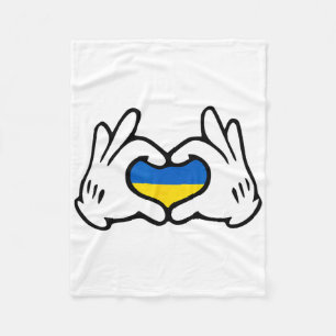 Cartoon-Hände bilden Herz in der Ukraine-Flagge Fleecedecke