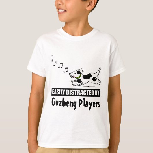 Cartoon Hund leicht von Guzheng Spielern abgelenkt T-Shirt (Vorderseite)