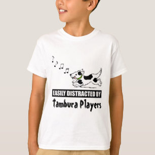 Cartoon Hund leicht von Tambura-Spielern abgelenkt T-Shirt