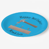 Cartoon-Illustration für niedliche, lustige Hammer Pappteller (Schrägansicht)