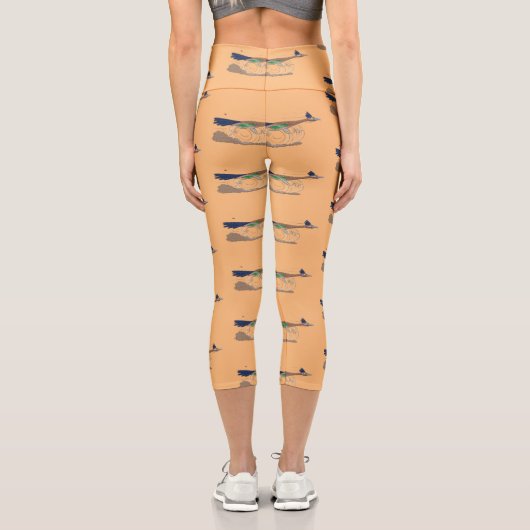Cartoon-Illustration von Funny Roadrunner Capri Leggings (Rückseite)