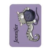 Cartoon Kitty mit Garnkugel Magnet (Vertikal)
