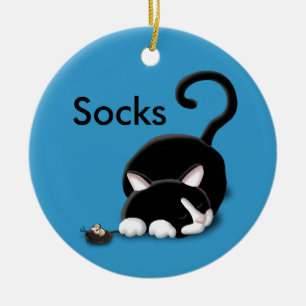 Cartoon Kitty mit Spielzeugmaus Keramik Ornament