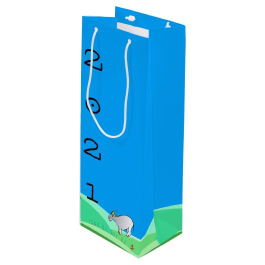 Cartoon Landscape Ox Chinesisches Neujahr Zodiac W Geschenktüte Für Weinflaschen (Vorderseite Schrägansicht)