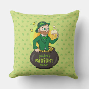 Cartoon leprechaun in einem Topf mit einem Pint Kissen