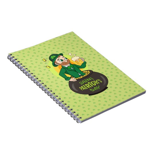 Cartoon leprechaun in einem Topf mit einem Pint Notizblock (Rechte Seite)