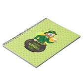 Cartoon leprechaun in einem Topf mit einem Pint Notizblock (Linke Seite)
