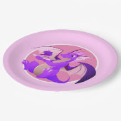 Cartoon Lila Dragon mit Cake Pink Paper Teller (Schrägansicht)