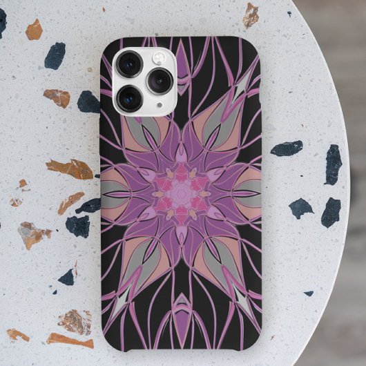 Cartoon Mandala Blume Black Lila und rosa Case-Mate iPhone Hülle