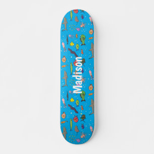 Cartoon-Muster von Wolkenkratzern Skateboard