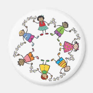 Cartoon Niedlich glückliche Kinder und Freunde run Magnet
