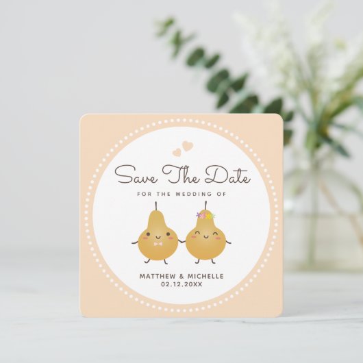 Cartoon Perfect Pear Simple Wedding Save the Date (Stehend Vorderseite)