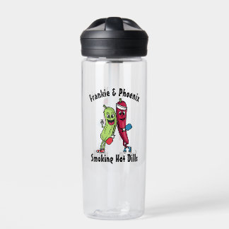 Cartoon Pickle und Pepper Pickleball Team Hot Dill Trinkflasche
