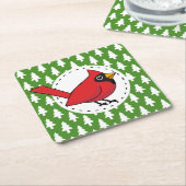 Cartoon Red Kardinal auf Green White Pines Muster Rechteckiger Pappuntersetzer (angewinkelt)