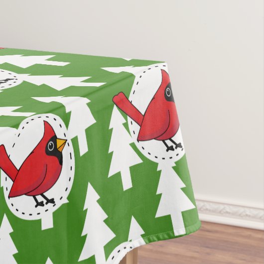 Cartoon Red Kardinal auf Green White Pines Muster Tischdecke (Beispiel)