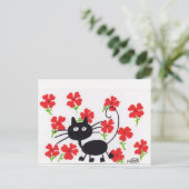Cartoon Schwarze Katze und rote Blume Postkarte (Stehend Vorderseite)