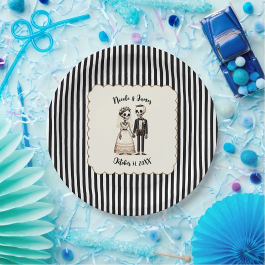 Cartoon Skelettbrücke + Groom Whimsical Wedding Pappteller (Party)