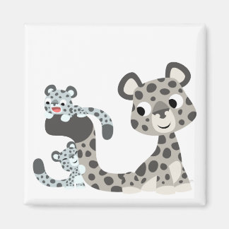 Cartoon Snow Leopard und Cubs Magnet