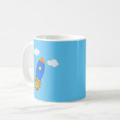 Cartoon Space Rocket in Blue Sky Kaffeetasse (Vorderseite Links)