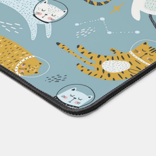 Cartoon Style Space Cats Pattern Schreibtischunterlage (Ecke)