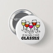 Cartoon Weinglas in meinem Alter, ich brauche Bril Button (Vorne & Hinten)