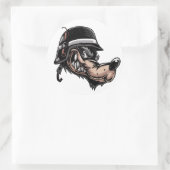 Cartoon Wolf mit Dynamit auf seinem deutschen Helm Runder Aufkleber (Tasche)
