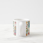 Cartoonblumenmuster mit Vögeln 2 Espressotasse (Rückseite)