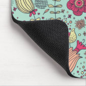 Cartoonblumenmuster mit Vögeln Mousepad (Ecke)