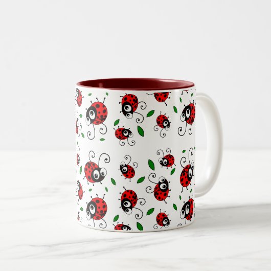 Cartoonmarienkäfermuster Zweifarbige Tasse (VorderseiteRechts)
