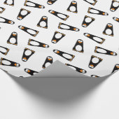 Cartoonnachdenklicher Penguin auf weißem Geschenkpapier (Ecke)