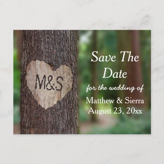 Carved Heart Tree Initials Save the Date Hochzeit Ankündigungspostkarte (Vorderseite)