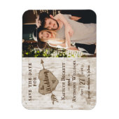 Carved Heart Tree Wedding Foto Save the Date Magnet (Vertikal)
