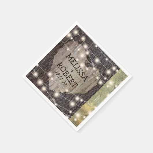 Carved Heart Tree Wedding | Rustikale String Light Serviette (Ecke)