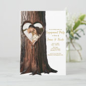 Carved Heart Treppe Rustikales Foto Verlobung Einladung (Stehend Vorderseite)