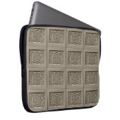 Carved Stone Texture Celtic Knots Laptop Sleeve (Vorne Rechts)