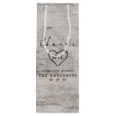 Carved Sweethearts Rustic Birch Cheers Wedding Geschenktüte Für Weinflaschen (Rückseite)