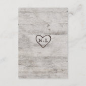 Carved Sweethearts Rustic Tree Wedding Information Begleitkarte (Rückseite)