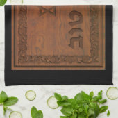 Carved Wood Mazel Tov Küchentuch (Gefaltet)