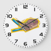 Carving Roast Beef with Fork and Knife Große Wanduhr (Vorderseite)