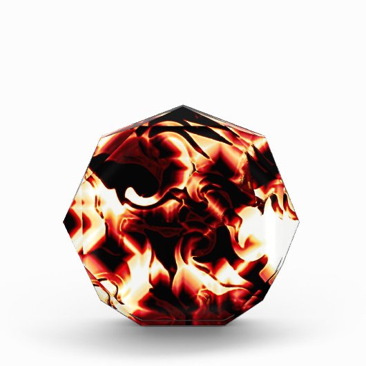 Carvingfeuer auf dunkelrotem Hintergrund Fotoblock (Vorderseite)