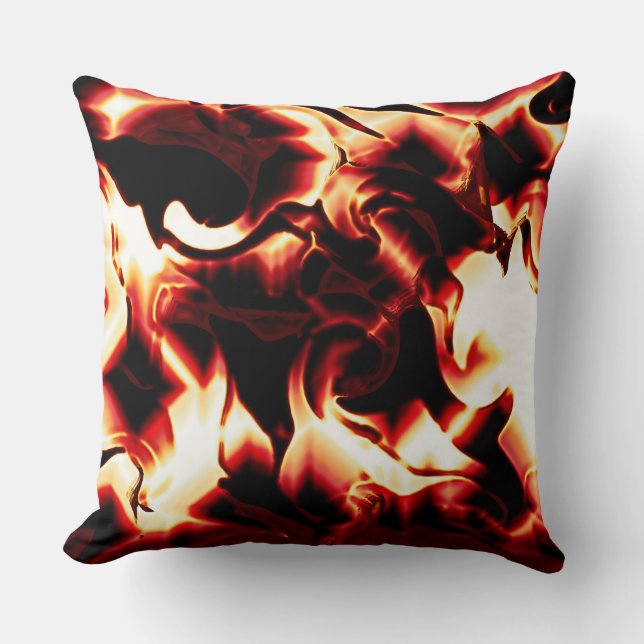 Carvingfeuer auf dunkelrotem Hintergrund Kissen (Vorderseite)