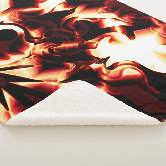 Carvingfeuer auf dunkelrotem Hintergrund Sherpadecke (3/4)